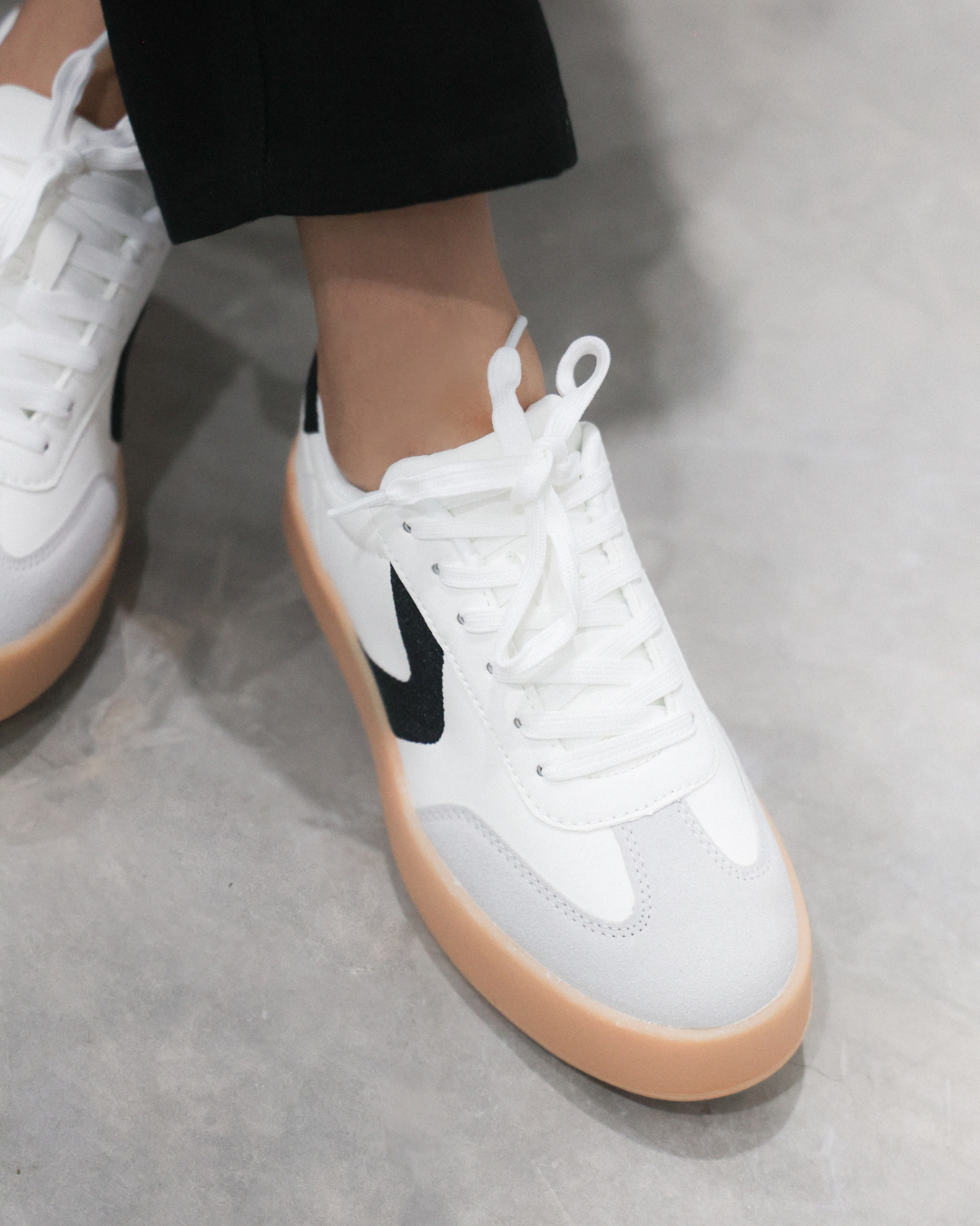 133I Sintético Blanco/Negro/Gris