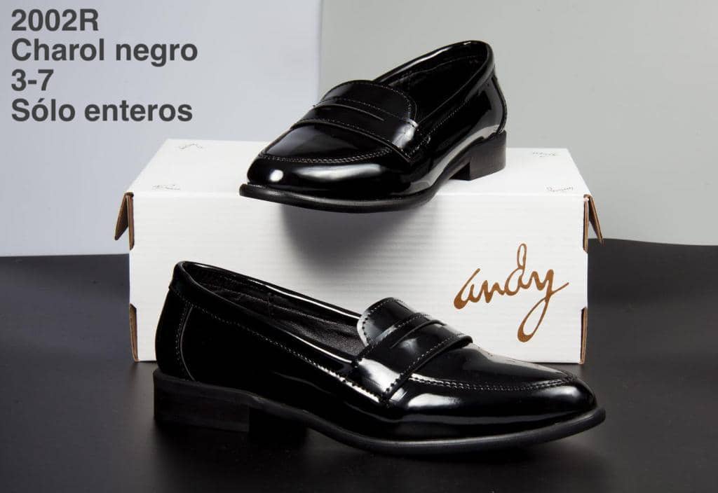 2002R Charol Negro