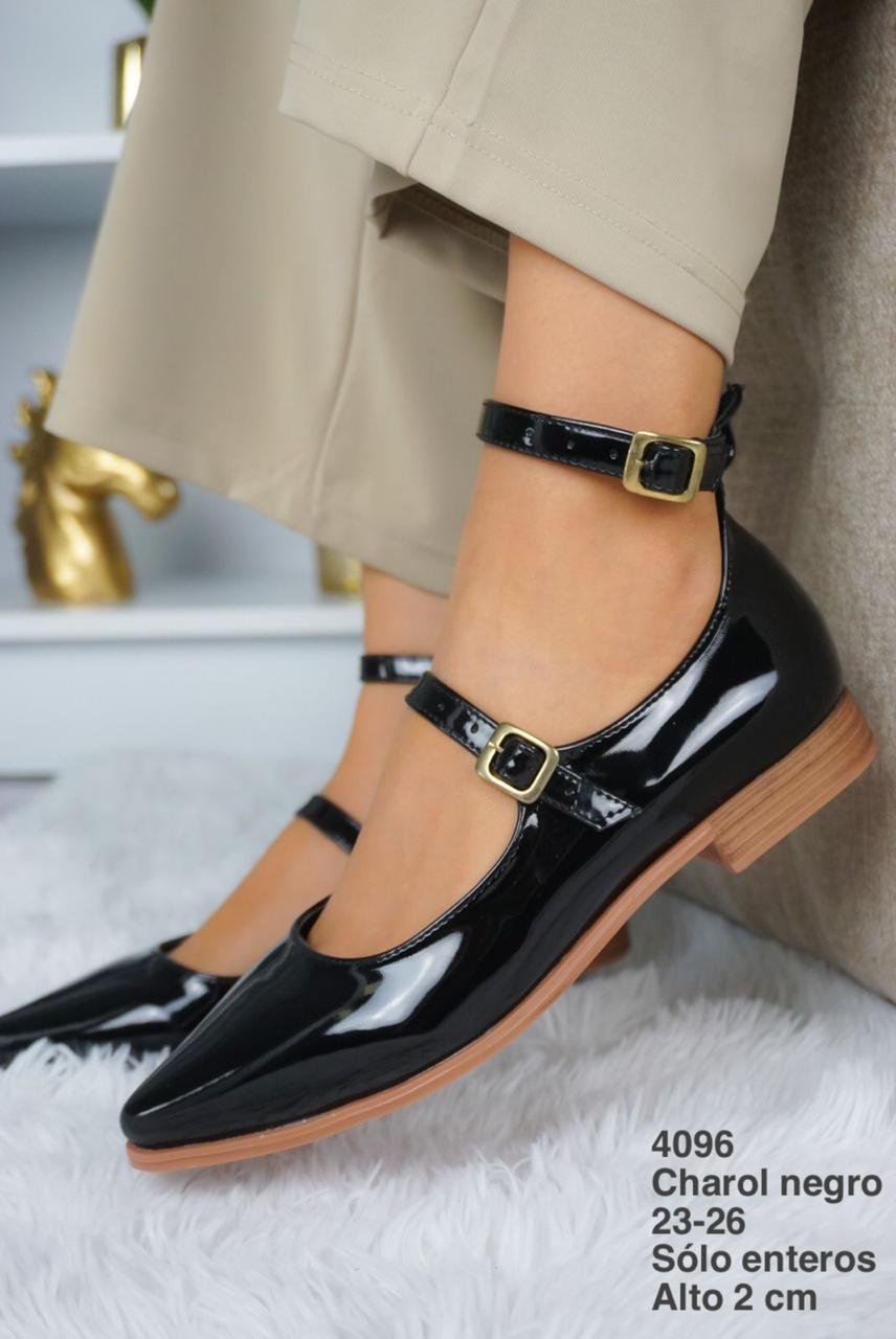 4096 Charol Negro