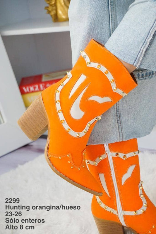 2299 Hunting Orangina/Hueso